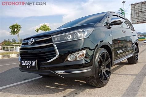 Toyota Kijang Innova Reborn Tipe V Pakai Body Kit Venturer Off