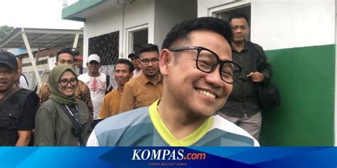 Main Bola Bareng Persebaya Legend Cak Imin Cetak Gol Dari Kotak Penalti