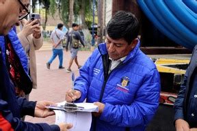 Alcalde Provincial Atendi Pedido Del Alcalde De Lampi N Y Entreg