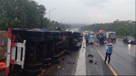 Top News Kronologi Kecelakaan Beruntun Di Tol Cipularang Km