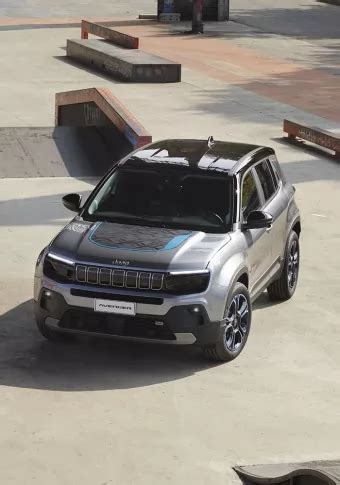 La Jeep Avenger Diventa Ibrida Arriva La Nuova E Hybrid A V