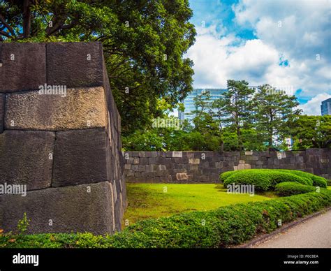 Imperial Palace East Gardens in Tokyo Stock Photo - Alamy