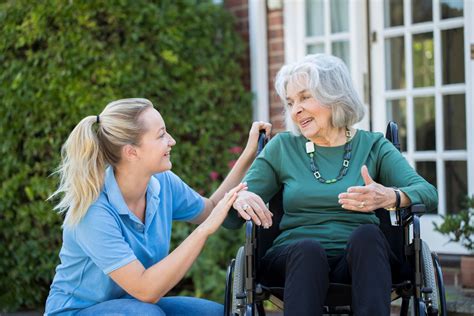 Une Aide Aux Personnes G Es Gr Ce Des Soins Appropri S