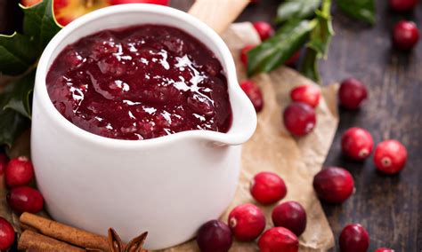 Пряный брусничный соус для мяса: рецепт от Шефмаркет