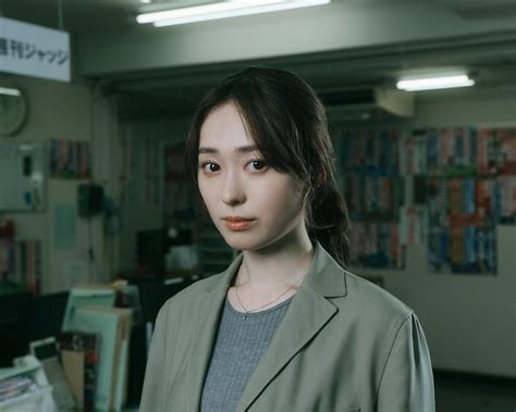 Abemaオリジナルドラマ「透明なわたしたち」より、福原遥演じる中川碧。 福原遥の主演ドラマ「透明なわたしたち」相関図が解禁、新キャストに