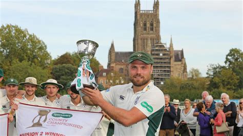 Joe Leach Worcesterhire S Former Skipper To Retire At End Of Season Bbc Sport