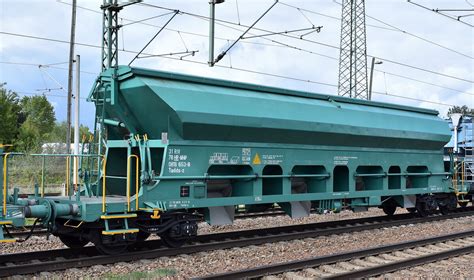 0 Gattung T Güterwagen mit öffnungsfähigem Dach Fotos Bahnbilder de