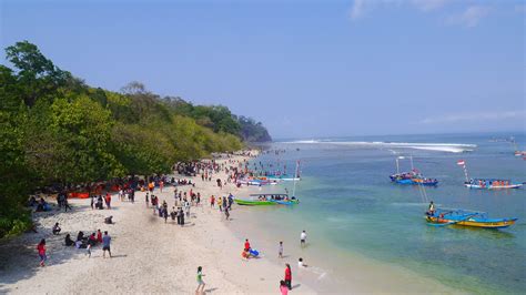 Menikmati Magisnya Pantai Pangandaran Permanarikie