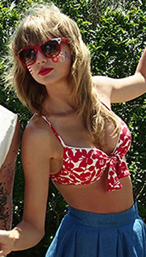 Taylor Swift In A Bikini 14 Gotceleb