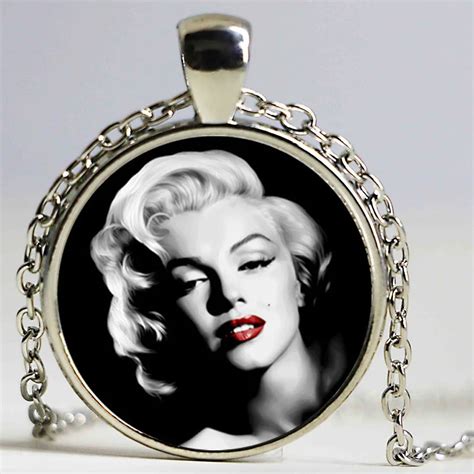 Marilyn Monroe Pendant Necklace 2016 New Fashion Round Glass Necklace ...