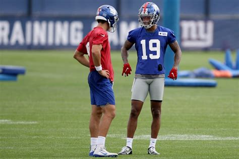 Giants WR Kenny Golladay Looking To Build Chemistry With Daniel Jones