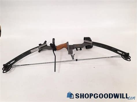 Blue Mountain Wolverine Compound Bow 80 Draw W Stabilizer Quiver