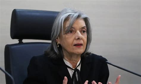 Ministra Cármen Lúcia é confirmada no Flipoços 2024