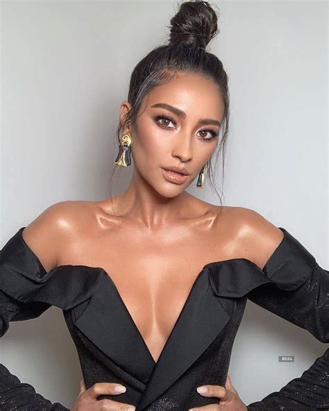 Bold And Beautiful Pictures Of Fashionista Shay Mitchell Pics Bold