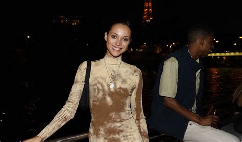 Yannick Noah Sa Fille Jenaye S Clate Coachella Et Arbore Un Look