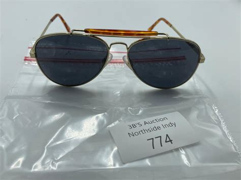 Lot - Vintage sunglasses