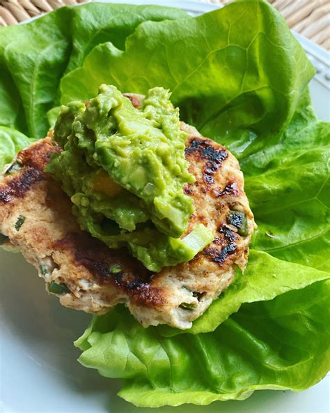 Southwest Turkey Burgers With Guac 🥑