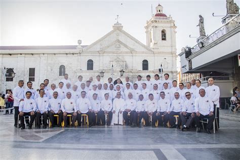 Ministers of Holy Communion Basilica Minore del Sto Niño de Cebu