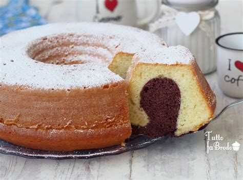 Ciambellone Allo Yogurt Bicolore Morbidissimo Tutto Fa Brodo In Cucina