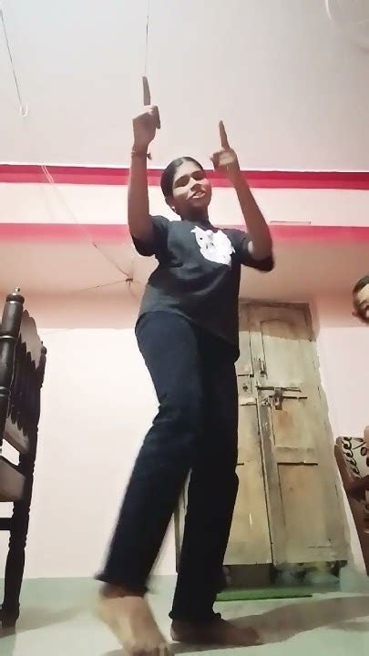 Dance Aare Hoga Tumse Pyaara Kon Dancer Nainshorts Youtube