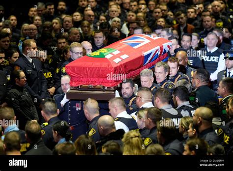 Barrie Ont Canada Jan4 2023 Pallbearers Carry The Casket Of Opp