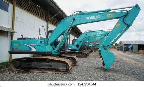 Used Kobelco Excavator Heavy Equipment Stock Foto De Stock