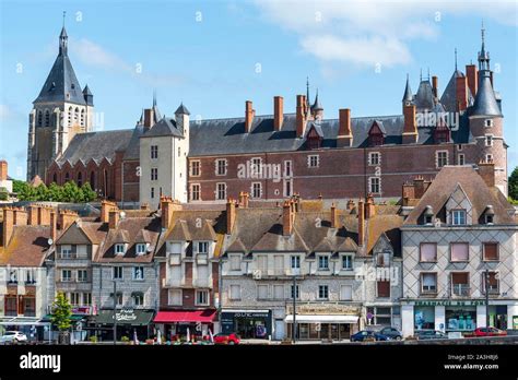 France, Loiret, Gien, Chateau musee de Gien (Castle Museum of Gien) from the 15th Century, town ...