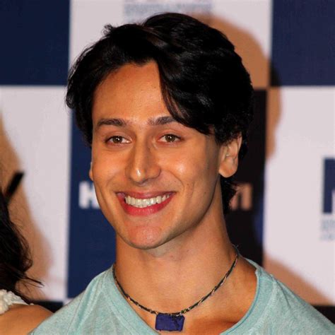 10 Sexy Tiger Shroff Hairstyle Haircut 2024