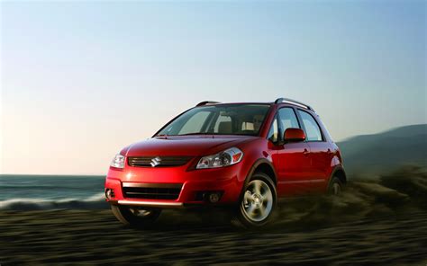 2012 Suzuki SX4 AWD Crossover Photo Gallery - Motor Trend