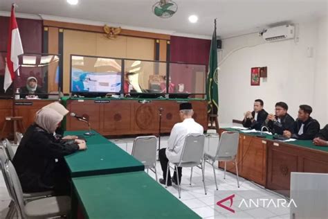 Mantan Kadispertaru DIY Krido Suprayitno Divonis 4 Tahun Penjara