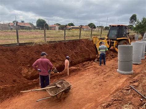 Prefeitura De Bataguassu Pavimenta Rua Santo Agostinho E Promove