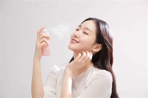 5 Waktu Yang Tepat Menggunakan Face Mist