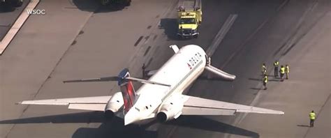 Delta Plane Safely Lands At Charlotte Airport Despite Missing Its Front Landing Gear