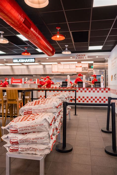 Five Guys Opens 1st Outlet In Malaysia At Resorts World Genting