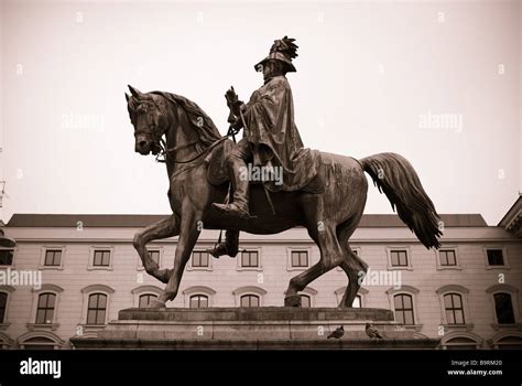 Furst Karl Denkmal Fotos Und Bildmaterial In Hoher Aufl Sung Alamy