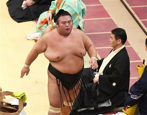 写真：【秋場所】カド番・貴景勝が痛恨4敗目 連勝の流れストップ「明日に向かって頑張るしかない」 東スポweb