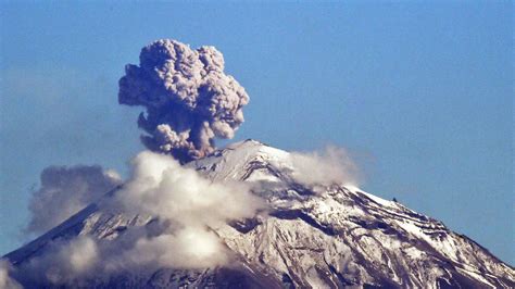 Mexicos Second Highest Peak Spews Ash And Smoke Cgtn