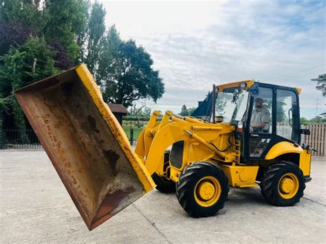 JCB 2CX 4WD AIRMASTER LOADING SHOVEL C W SIDE TIP BUCKET