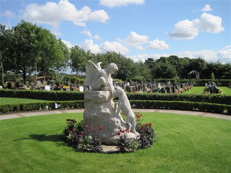 Circle Of Life Hope Garden Knowsley © Sue Adair Cc By Sa20