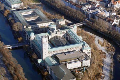 M Nchen Von Oben Blick Auf Das Deutsche Museum In M Nchen