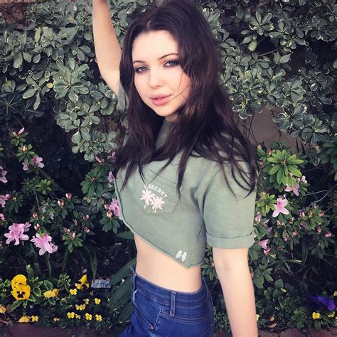 Sammi Hanratty Sexy 59 Photos S And Vidéos Célébrité Nue