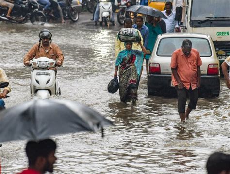 Imd Rain Red Alert In Uttar Pradesh Rains Delhi Ncr Uttarakhand North