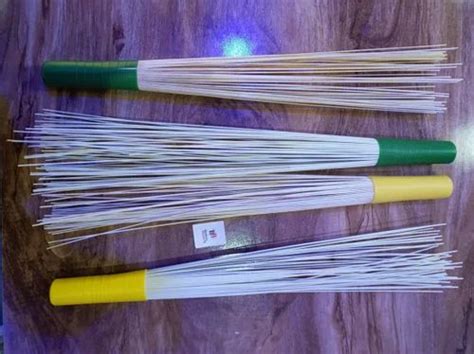 Plastic Fiber Kharata Broom At Rs 26 In Meerut ID 25095982830