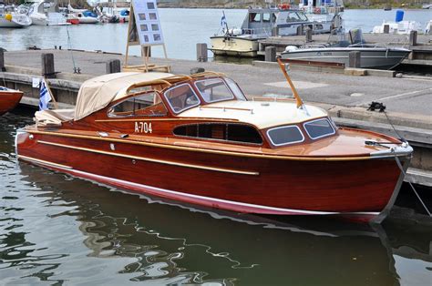 Mahogany Yachting Society Vintage Boats Classic Wooden Boats Wood Boats