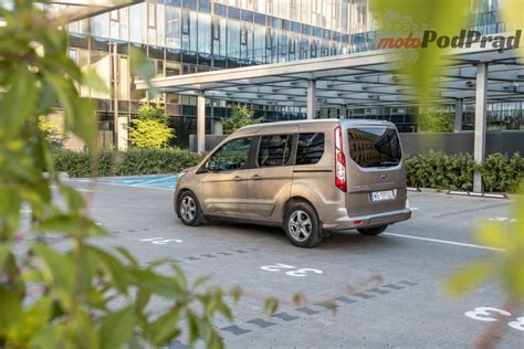 Test Ford Tourneo Connect Powr T Do Wcze Niejszych Lat Motopodprad Pl