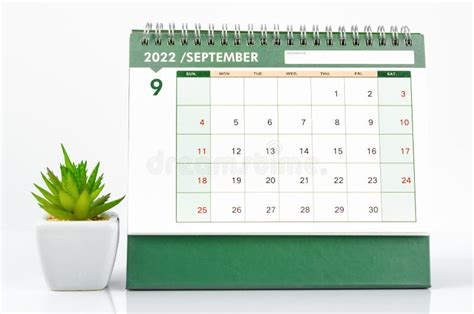 Calendario Del Escritorio De Septiembre De Sobre Fondo Blanco Foto