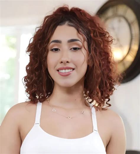 Kira Perez Age Height Weight Career Net Worth And More Bio Scops