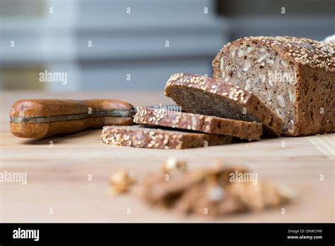 Whole Wheat Bread Loaf Hi Res Stock Photography And Images Alamy