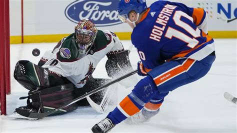 Mathew Barzal Scores As New York Islanders Beat Arizona Coyotes 1 0