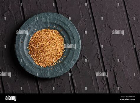 Organic Alfalfa Seeds In The Bowl Medicago Sativa Stock Photo Alamy